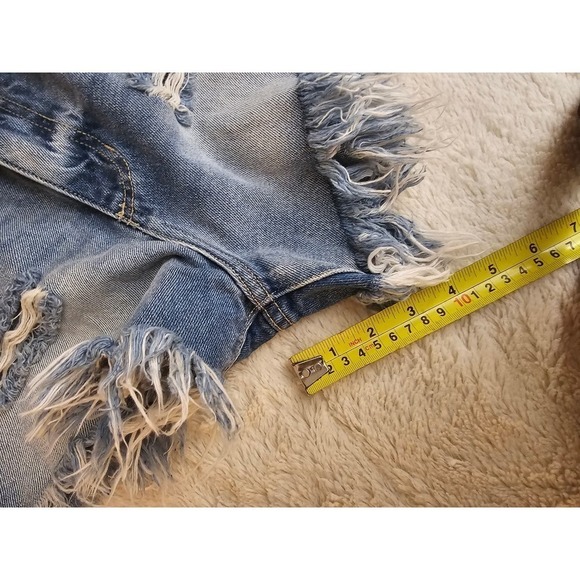 CELLO Shorts high waist size‎ S. Distressed - Picture 7 of 7